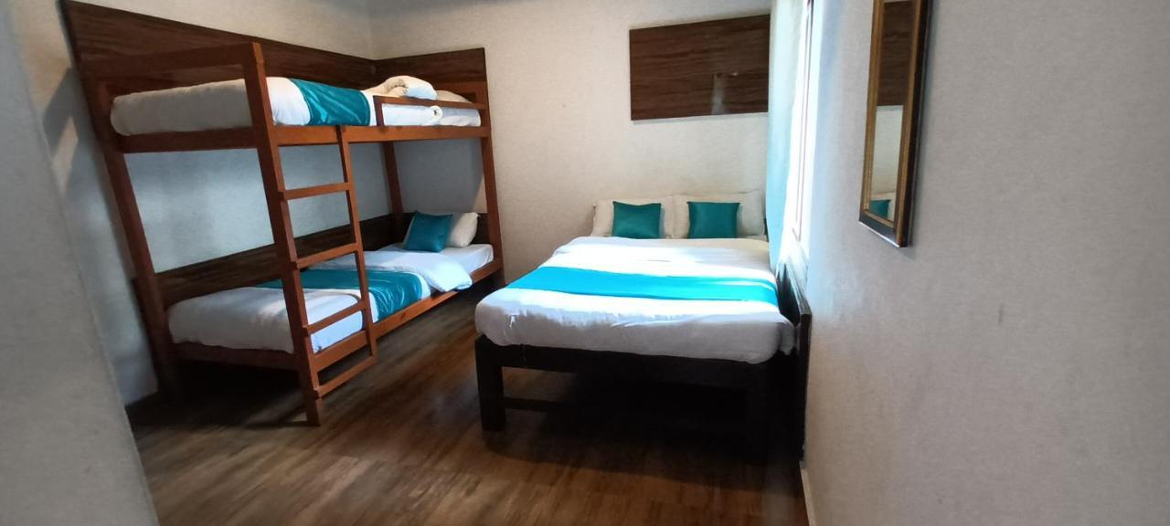 Hotel Dolly Pokhara Esterno foto